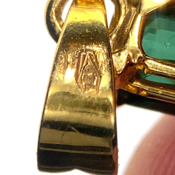 Green Tourmaline 3.10ct Solid 18K Yellow Gold Pendant - Picture 3 of 9